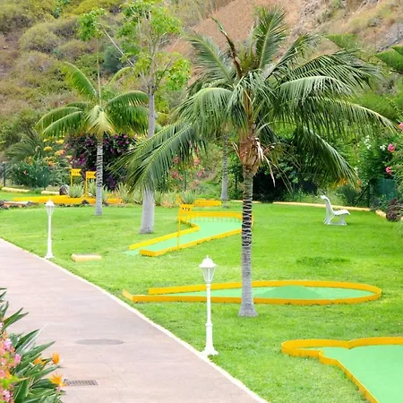Residencial La Quinta Park 3 * 圣乌尔苏拉
